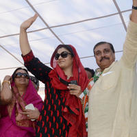 Raveena Tandon addressing Public Rally Photos