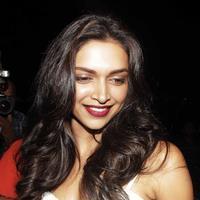 Deepika Padukone - Arjun Kapoor & Huma Qureshi at the completion bash of film Finding Fanny Fernandes Photos | Picture 654423