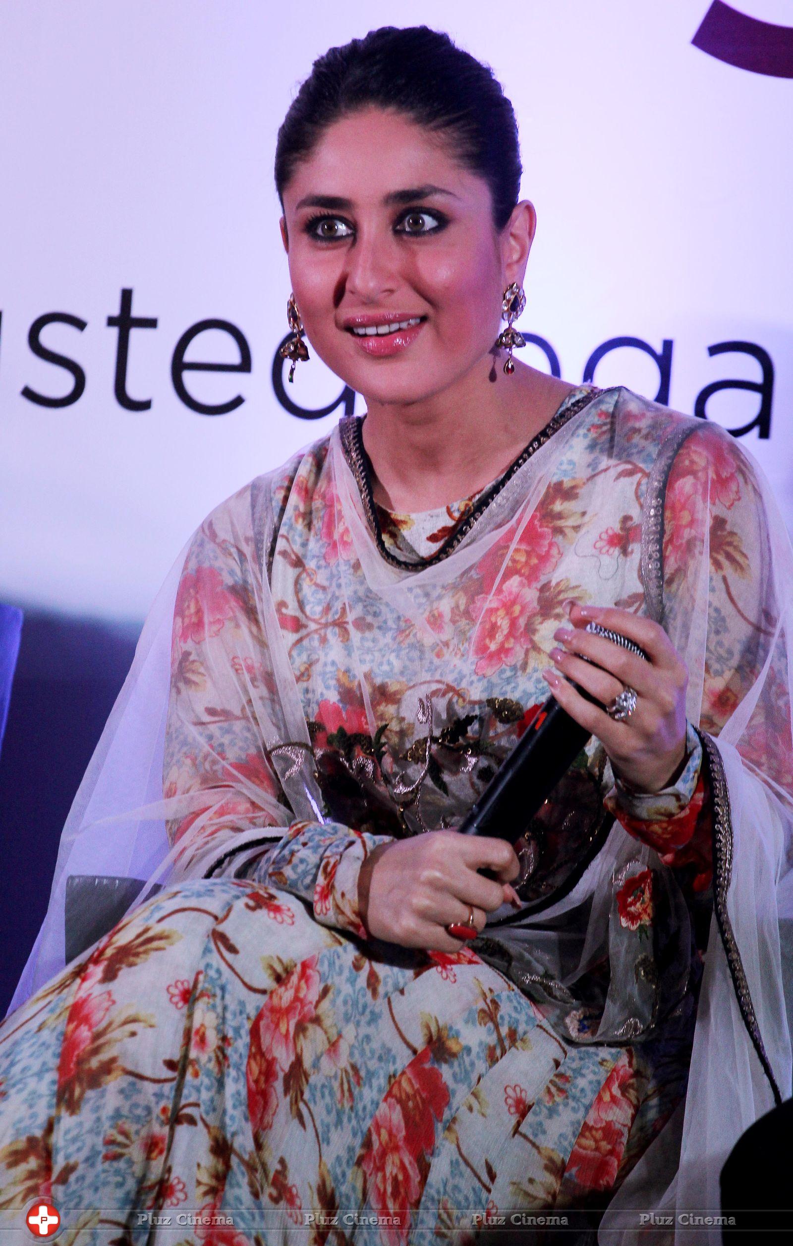 Kareena Kapoor at The Launch of Malabar Gold and Diamond Diwali Collection Stills | Picture 611599