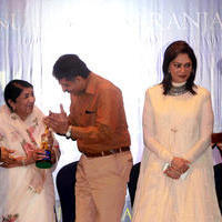 Lata Mangeshkar Gets First Yash Chopra Memorial Award Photos | Picture 610922