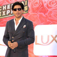 Shahrukh Khan - Shahrukh Khan Meets LUX Chennai Express Contest Winners Stills | Picture 610951