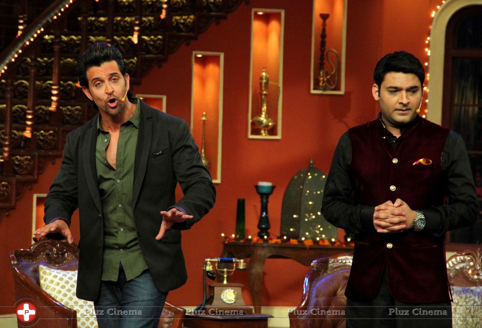 Hrithik Roshan - Hrithik Roshan Promotes Krrish 3 On the Sets Of Comedy Nights With Kapil Photos | Picture 611810