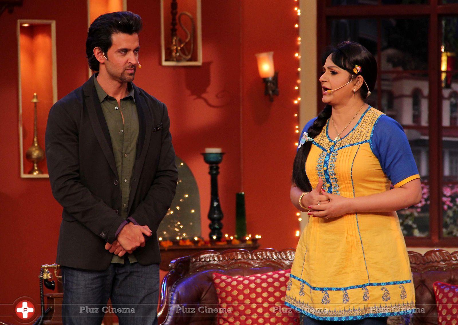 Hrithik Roshan - Hrithik Roshan Promotes Krrish 3 On the Sets Of Comedy Nights With Kapil Photos | Picture 611860
