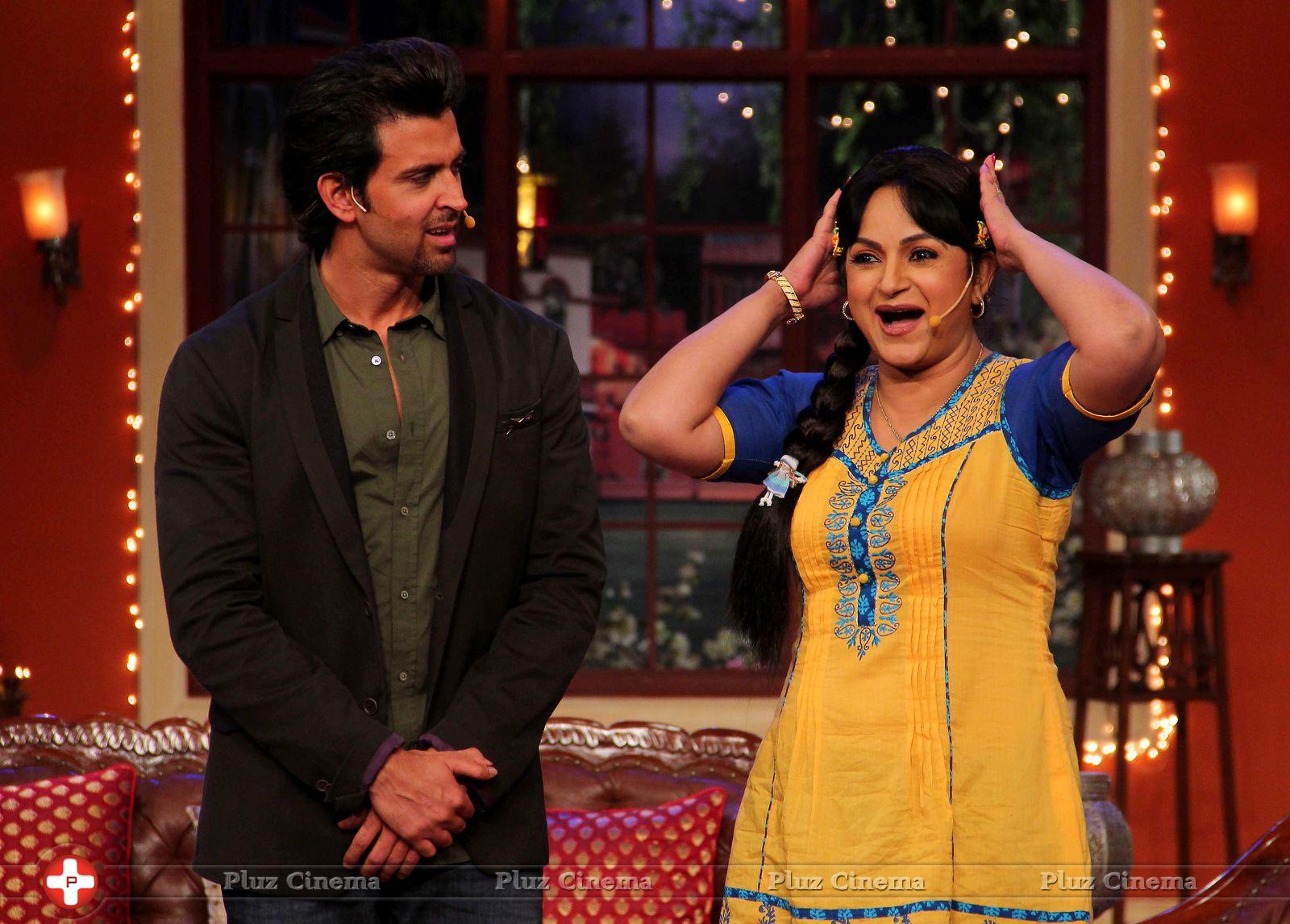 Hrithik Roshan - Hrithik Roshan Promotes Krrish 3 On the Sets Of Comedy Nights With Kapil Photos | Picture 611863