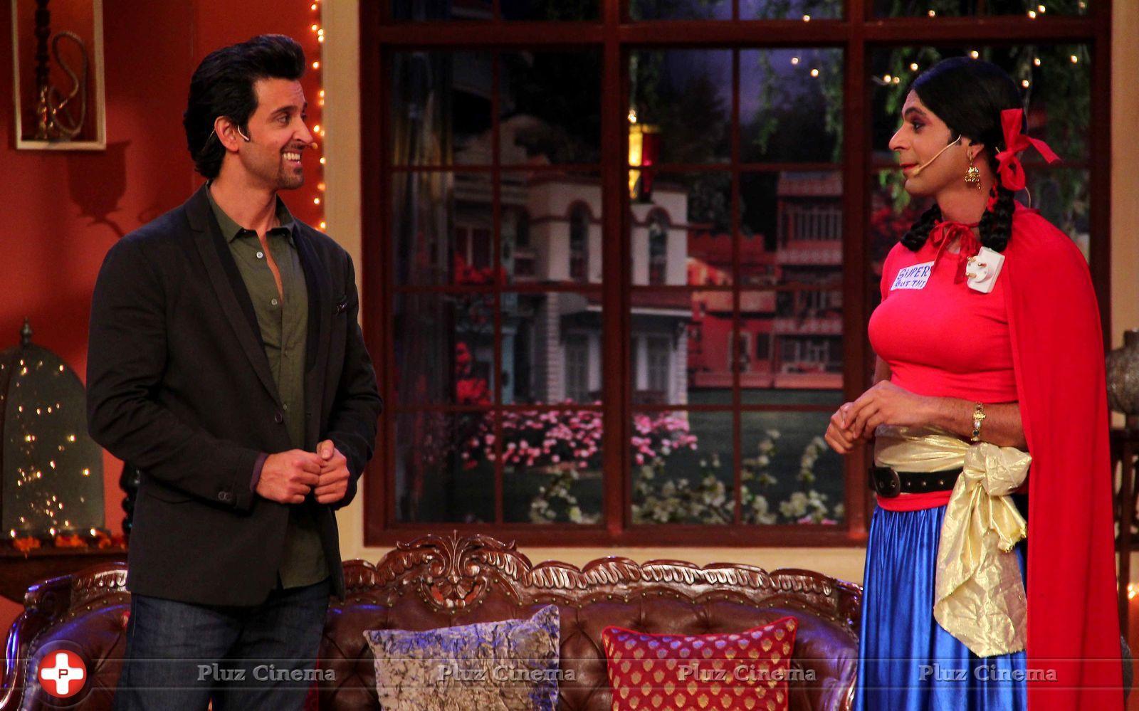 Hrithik Roshan - Hrithik Roshan Promotes Krrish 3 On the Sets Of Comedy Nights With Kapil Photos | Picture 611866