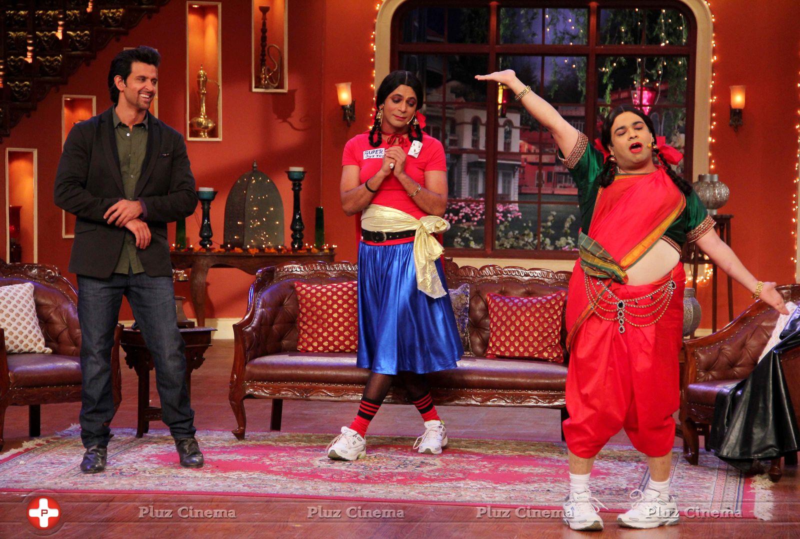 Hrithik Roshan - Hrithik Roshan Promotes Krrish 3 On the Sets Of Comedy Nights With Kapil Photos | Picture 611871