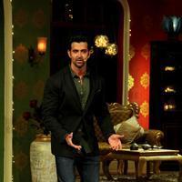 Hrithik Roshan - Hrithik Roshan Promotes Krrish 3 On the Sets Of Comedy Nights With Kapil Photos | Picture 611800