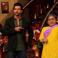 Hrithik Roshan - Hrithik Roshan Promotes Krrish 3 On the Sets Of Comedy Nights With Kapil Photos | Picture 611815
