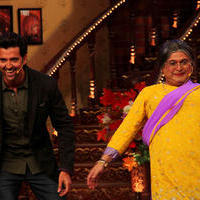 Hrithik Roshan - Hrithik Roshan Promotes Krrish 3 On the Sets Of Comedy Nights With Kapil Photos | Picture 611816