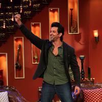 Hrithik Roshan - Hrithik Roshan Promotes Krrish 3 On the Sets Of Comedy Nights With Kapil Photos | Picture 611849