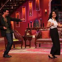 Hrithik Roshan - Hrithik Roshan Promotes Krrish 3 On the Sets Of Comedy Nights With Kapil Photos | Picture 611856