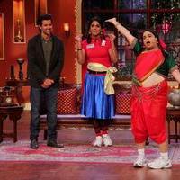 Hrithik Roshan - Hrithik Roshan Promotes Krrish 3 On the Sets Of Comedy Nights With Kapil Photos | Picture 611870