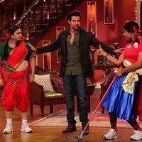 Hrithik Roshan - Hrithik Roshan Promotes Krrish 3 On the Sets Of Comedy Nights With Kapil Photos | Picture 611874