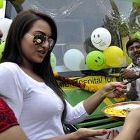 Sonakshi Sinha - Sonakshi Sinha Launches Mobile Hospital Van Smile On Wheels Photos | Picture 613370