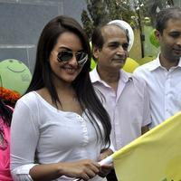 Sonakshi Sinha - Sonakshi Sinha Launches Mobile Hospital Van Smile On Wheels Photos | Picture 613374