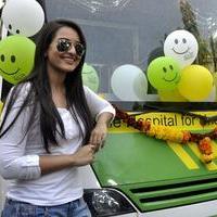 Sonakshi Sinha - Sonakshi Sinha Launches Mobile Hospital Van Smile On Wheels Photos | Picture 613377