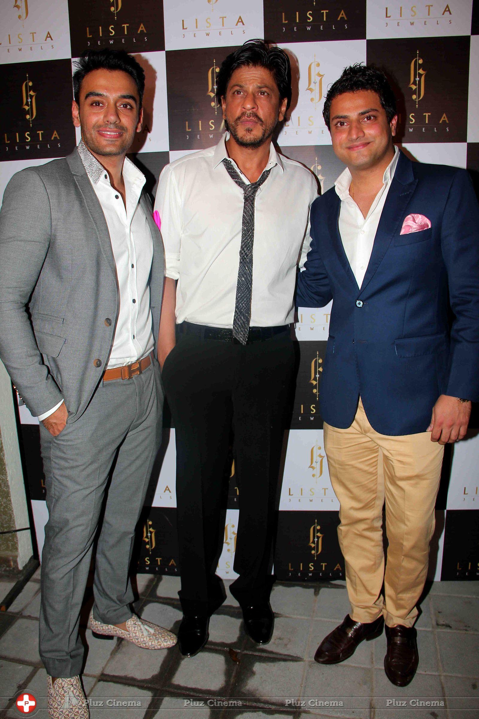 Shahrukh Khan & Others at The Launch of Lista Jewellery Store Photos | Picture 622808