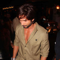 Shahid Kapoor - Shahid & Sonakshi at R Rajkumar Movie Completion Party Photos | Picture 622295