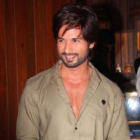 Shahid Kapoor - Shahid & Sonakshi at R Rajkumar Movie Completion Party Photos | Picture 622302