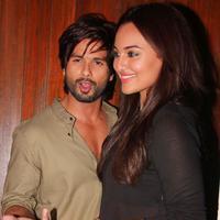 Shahid & Sonakshi at R Rajkumar Movie Completion Party Photos | Picture 622343