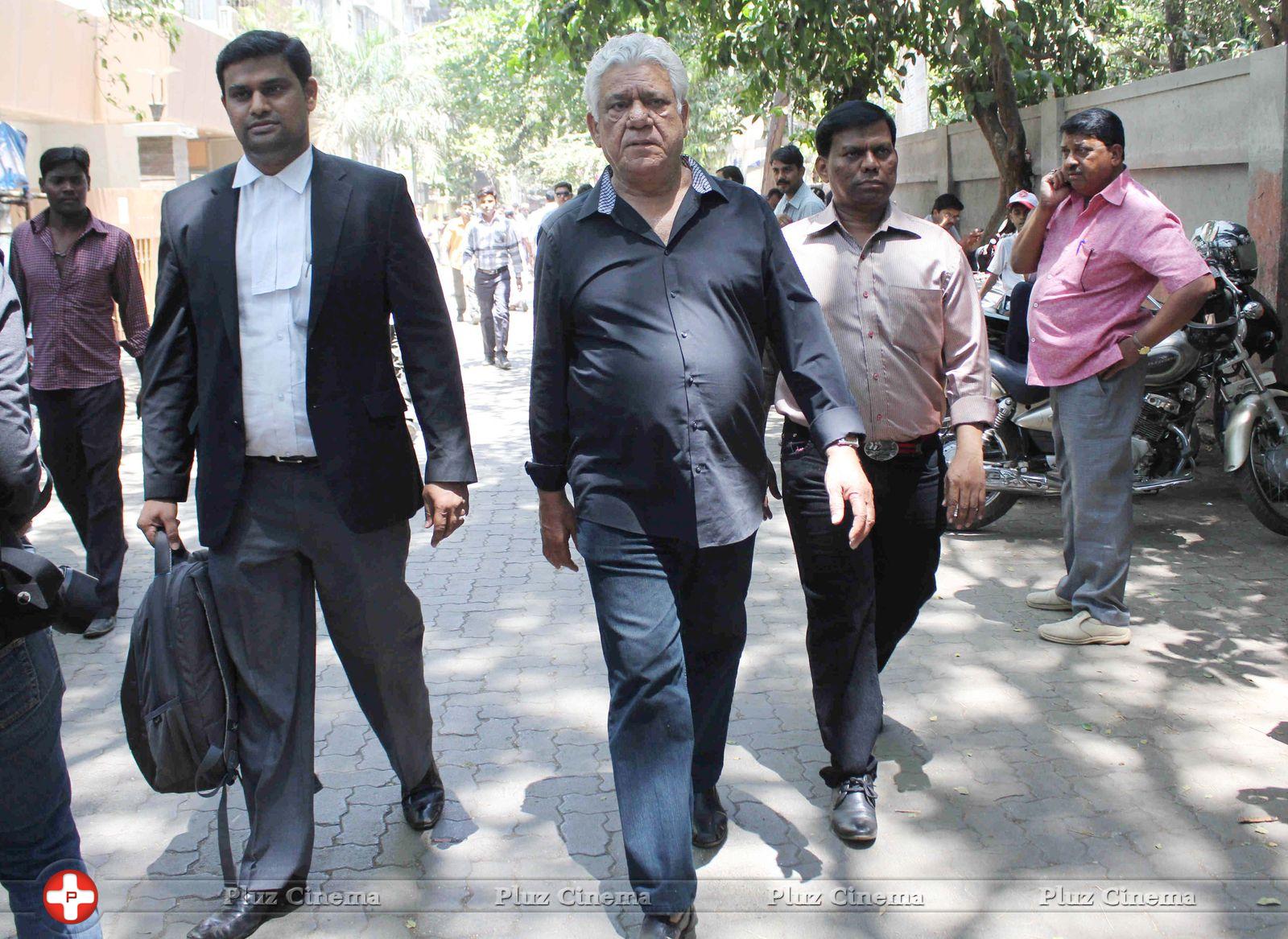 Om Puri - Om Puri court appearance in domestic violence case Photos | Picture 737929