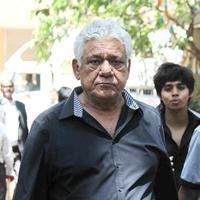 Om Puri - Om Puri court appearance in domestic violence case Photos
