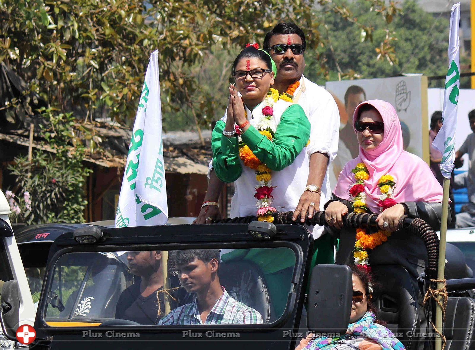 Rakhi Sawant - Candidates begin filing nomination papers for election 2014 Photos | Picture 737935