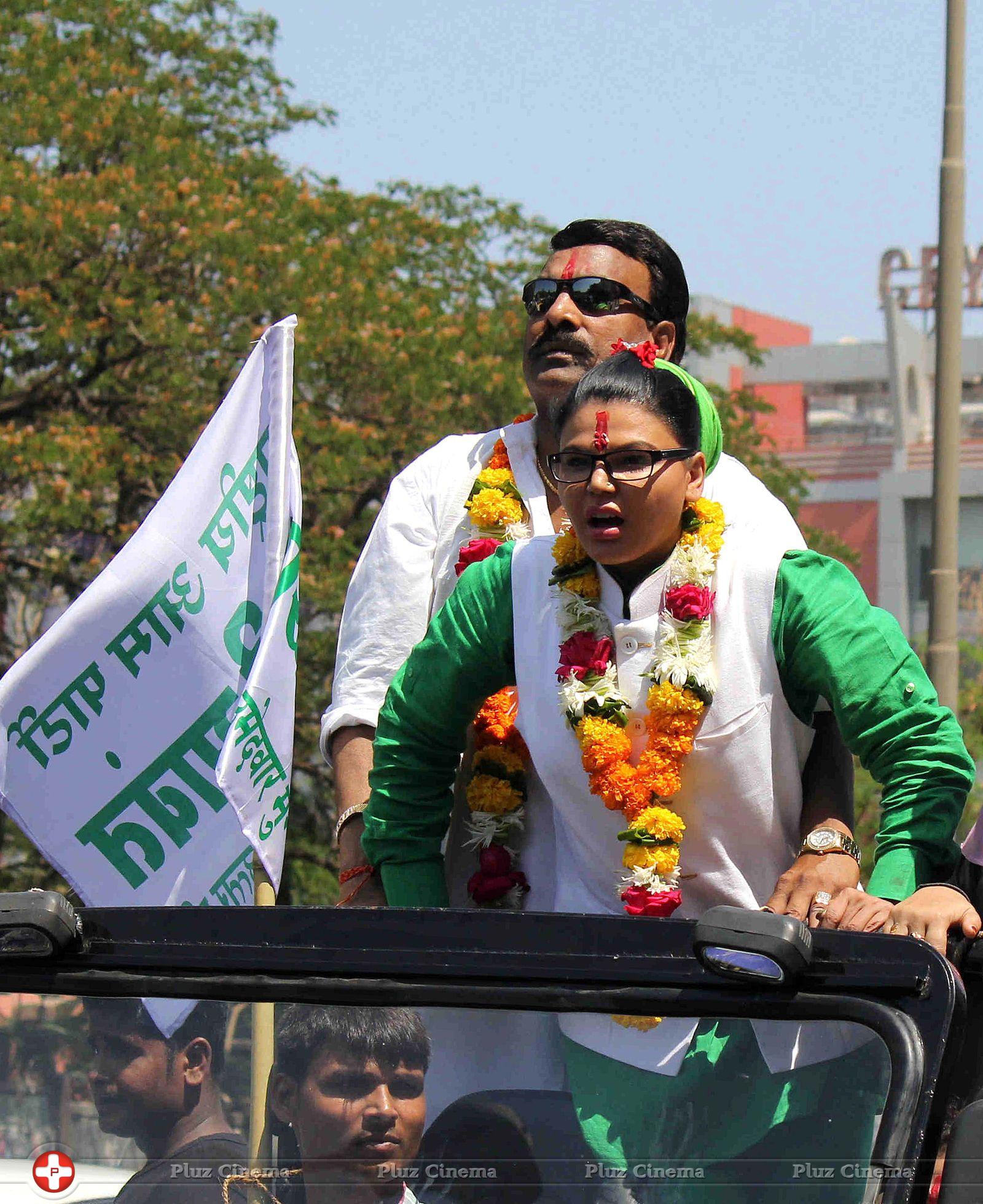 Rakhi Sawant - Candidates begin filing nomination papers for election 2014 Photos | Picture 737939