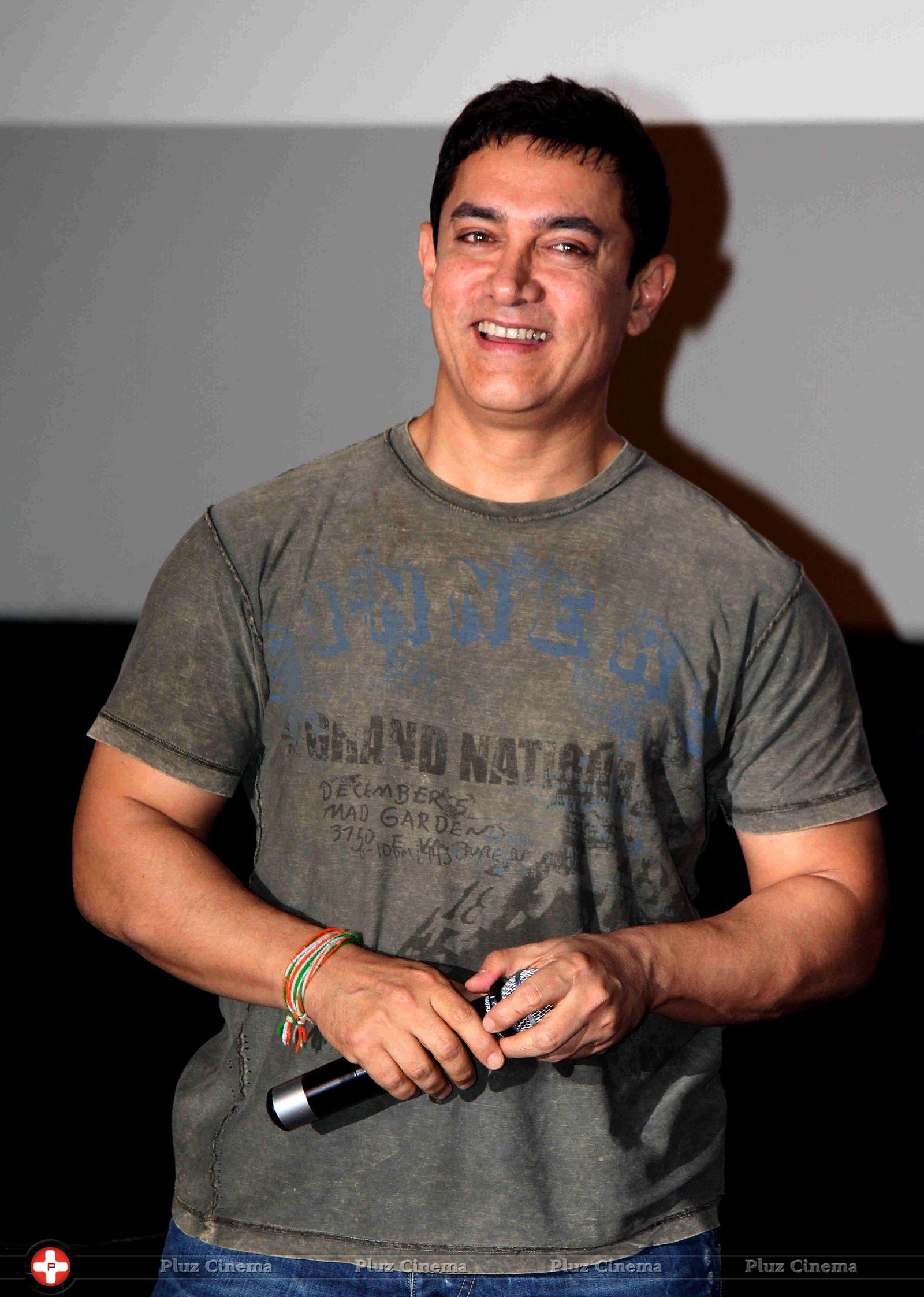Aamir Khan - Trailer launch of film Heropanti Photos | Picture 739429