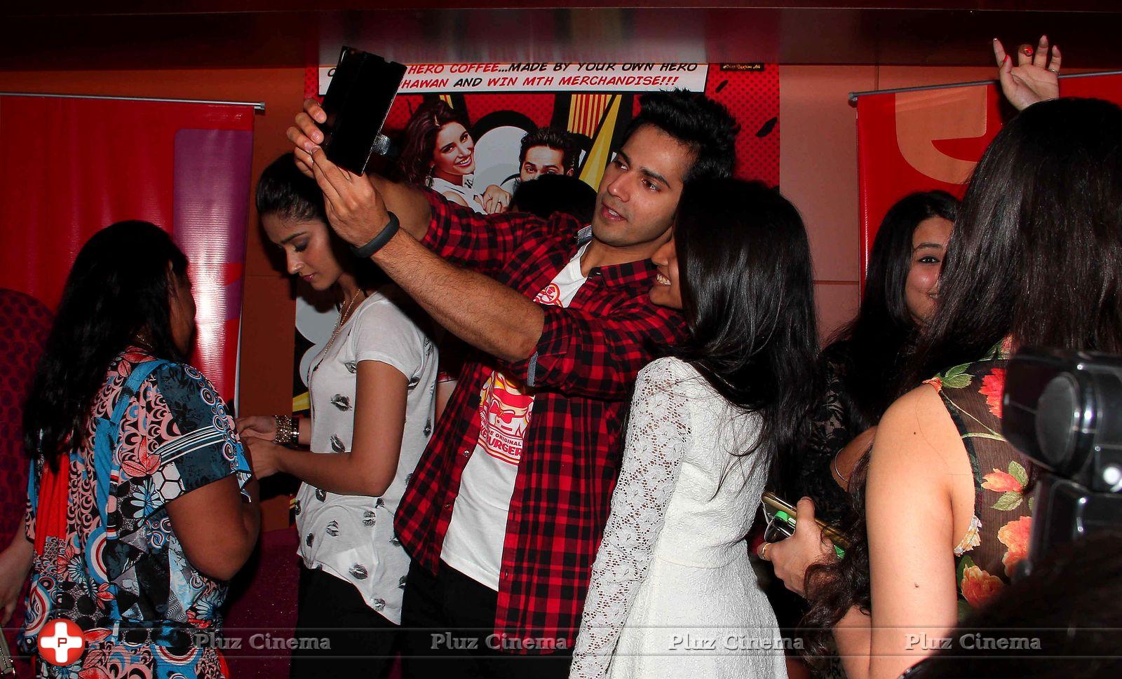 Varun Dhawan and Ileana Promotes their film at cafe and theatres Photos | Picture 739560