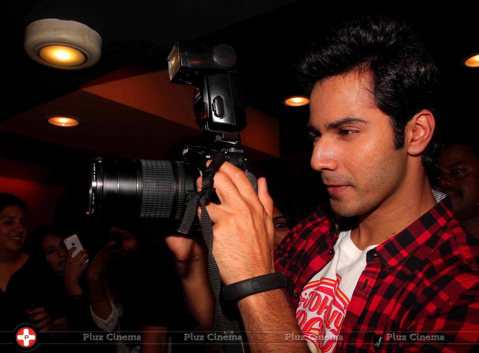 Varun Dhawan - Varun Dhawan and Ileana Promotes their film at cafe and theatres Photos | Picture 739567