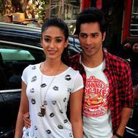 Varun Dhawan and Ileana Promotes their film at cafe and theatres Photos | Picture 739547