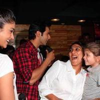 Varun Dhawan and Ileana Promotes their film at cafe and theatres Photos | Picture 739554