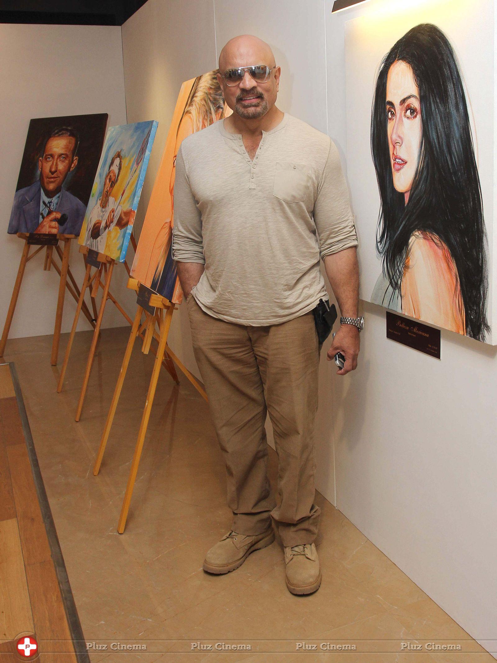 Bharat Dabholkar - Celebrities throng to Nawaz Modi solo art exhibition Photos | Picture 740088