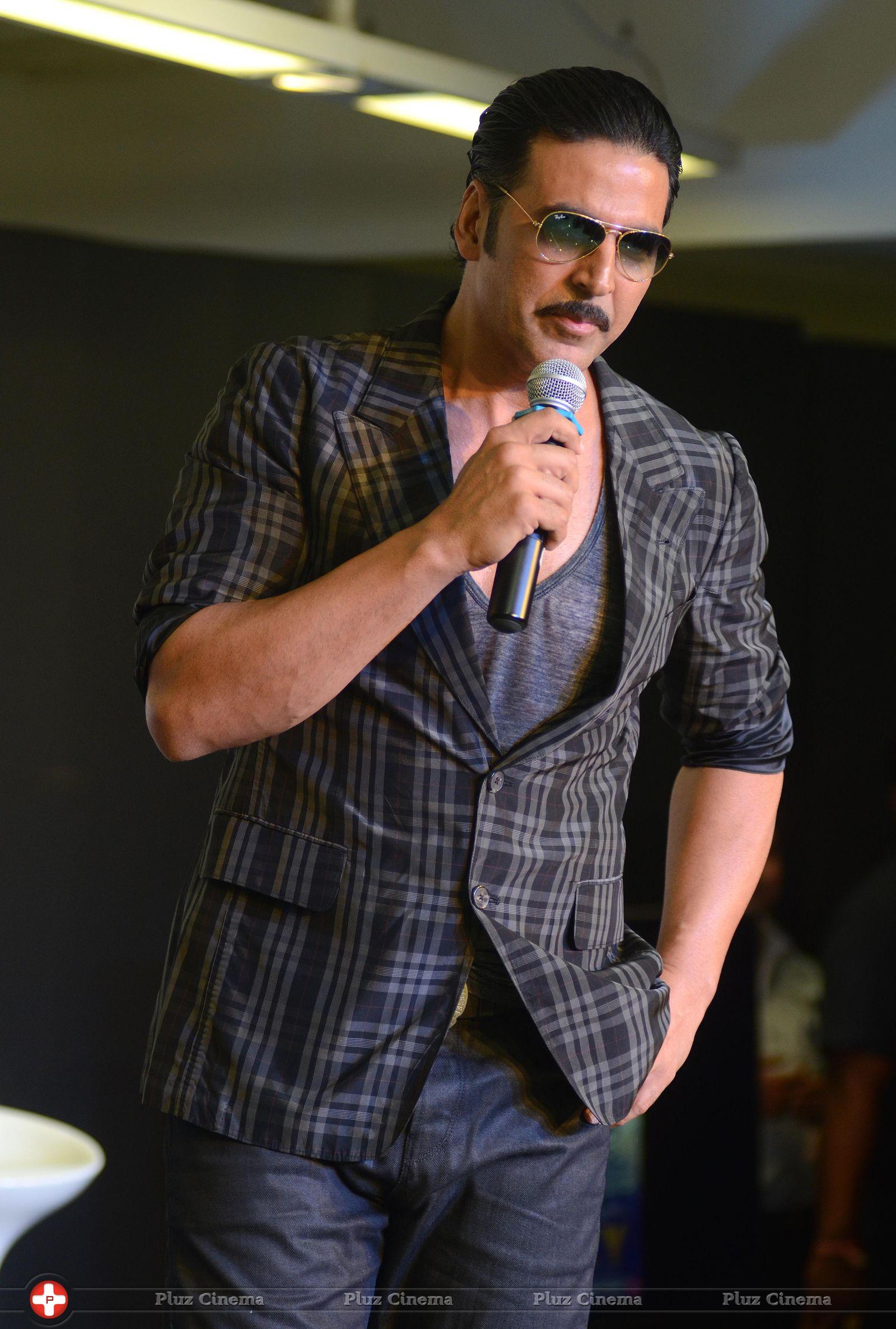 Akshay Kumar - Trailer Launch of film Fugly Photos | Picture 740604