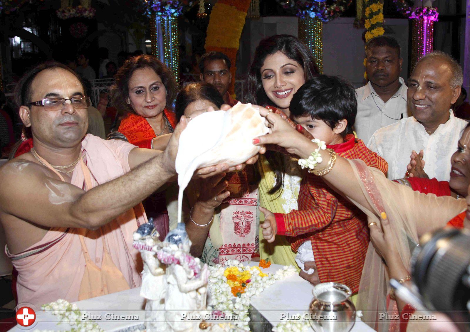 Shilpa Shetty - Shilpa Shetty celebrates Ram Navami Photos | Picture 741434