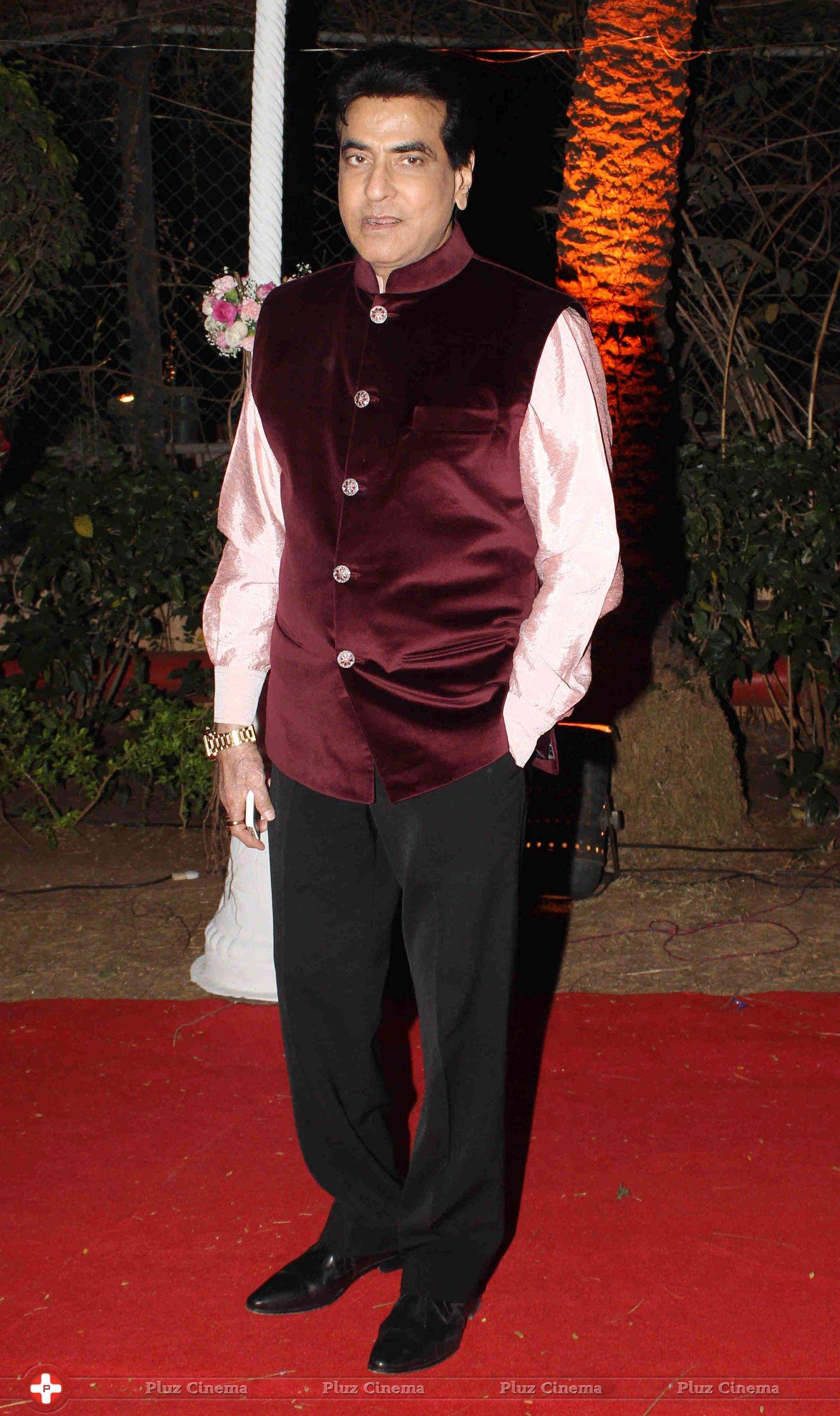 Jeetendra - Celebrities at Ahana Deol and Vaibhav Vora Wedding Reception Photos | Picture 707106