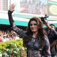 Raveena Tandon - Mc Dowell Signature Indian Derby Photos