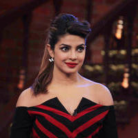 Priyanka Chopra - Gunday film Promotion on Comedy Nights with Kapil Photos | Picture 708635