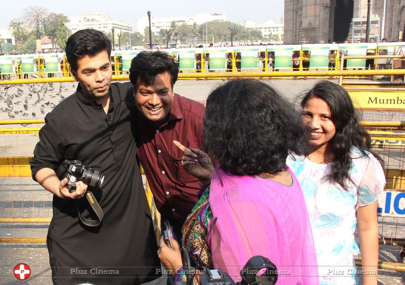 Karan Johar shoots Mission Sapne at Gateway of India Photos | Picture 709182
