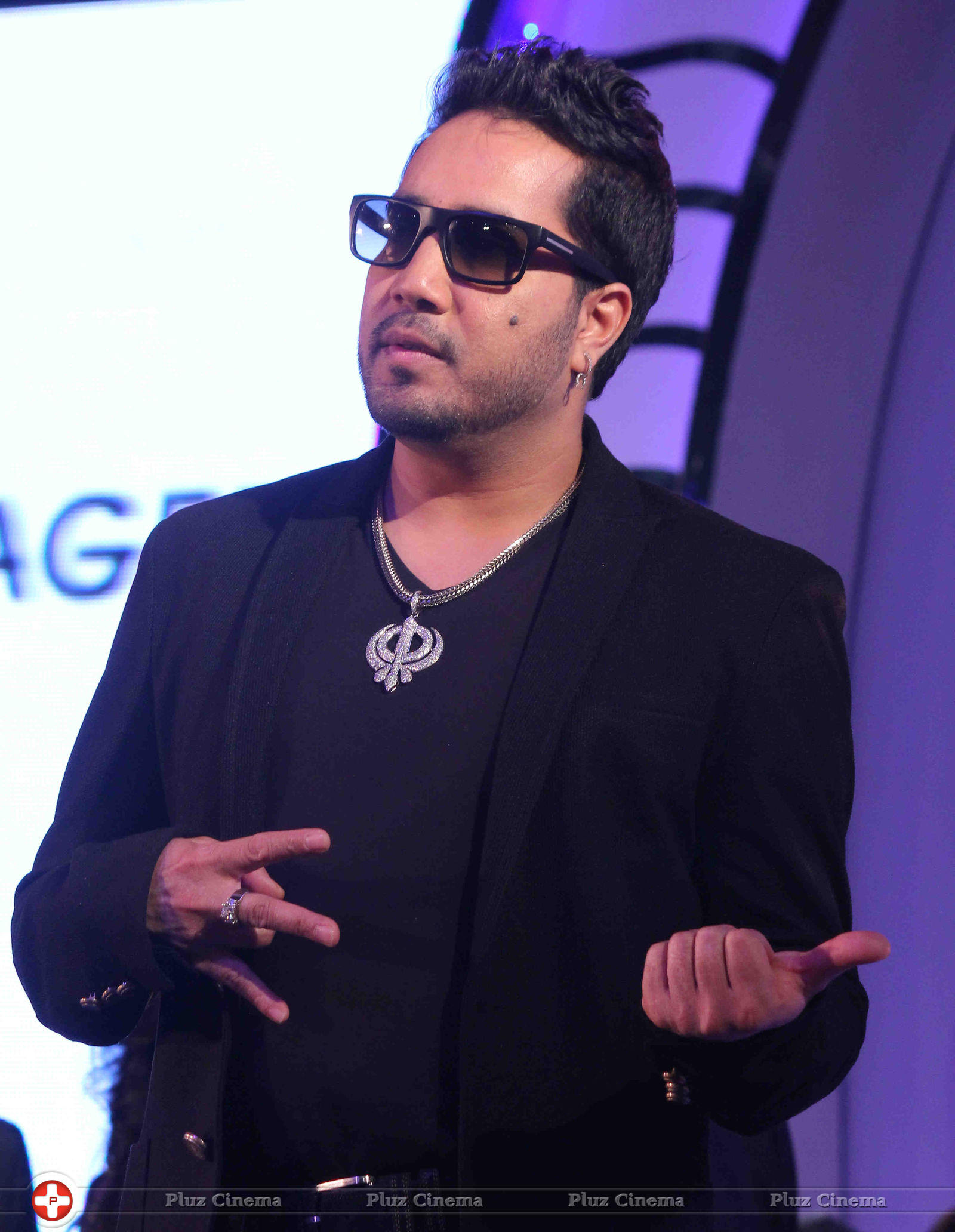 Mika Singh - 2nd anniversary of campaign Save & Empower the Girl Photos | Picture 709322
