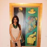 Sonakshi Sinha - Sonakshi inaugurates painting exhibition Stills