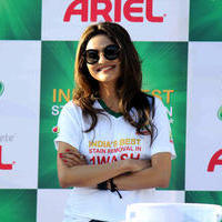 Madhoo - Ariel attempt for a Guinness World Record Photos | Picture 711266
