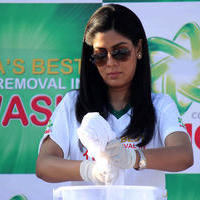 Sakshi Tanwar - Ariel attempt for a Guinness World Record Photos | Picture 711278