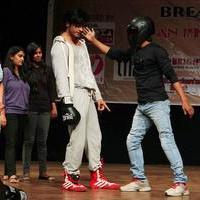 Actor Vidyut Jamwal trains women in self defense | Picture 710964