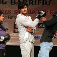 Vidyut Jamwal - Actor Vidyut Jamwal trains women in self defense