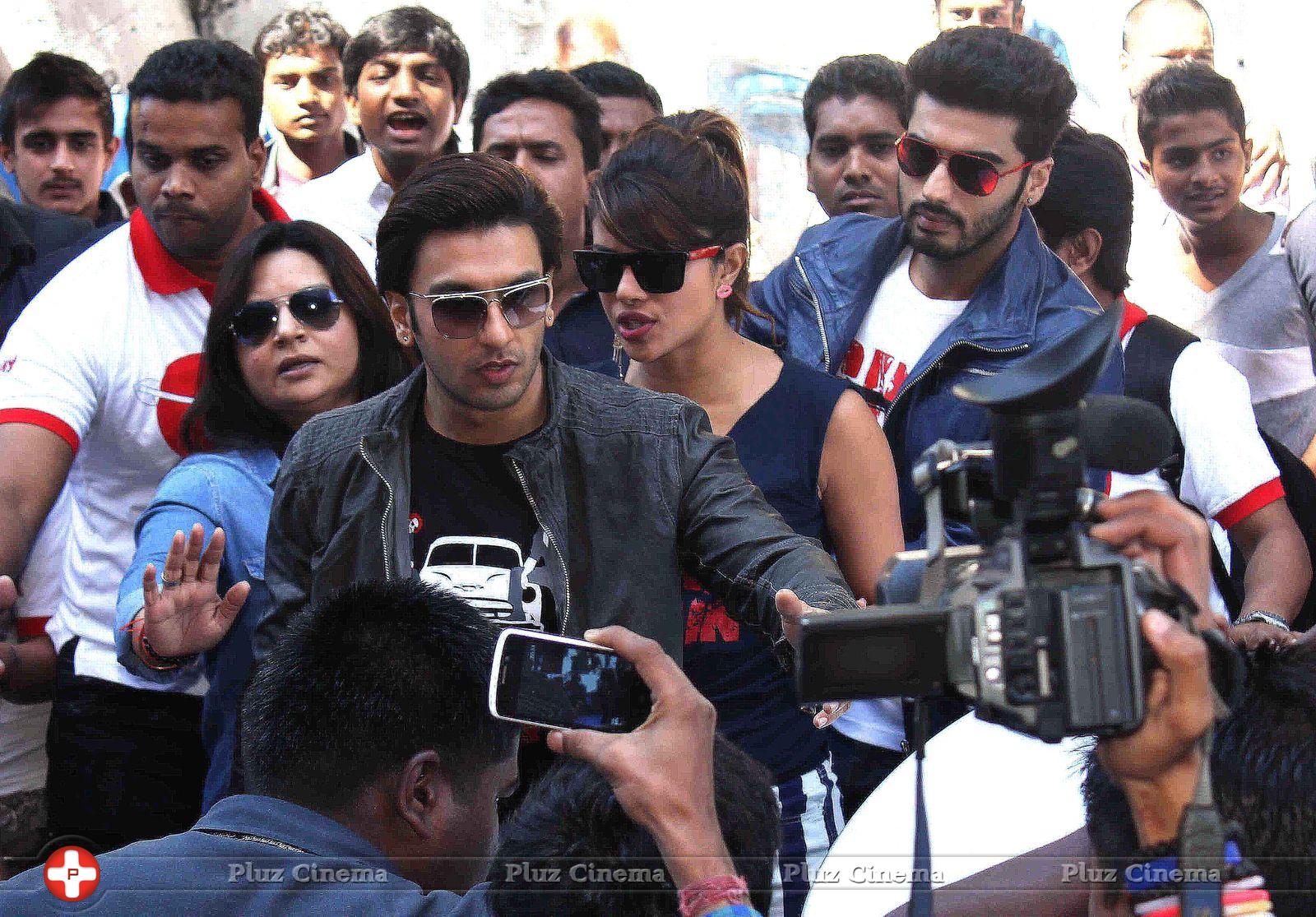 Ranveer Singh - Star cast of film Gunday visit Gaiety Galaxy theatre Photos | Picture 712540