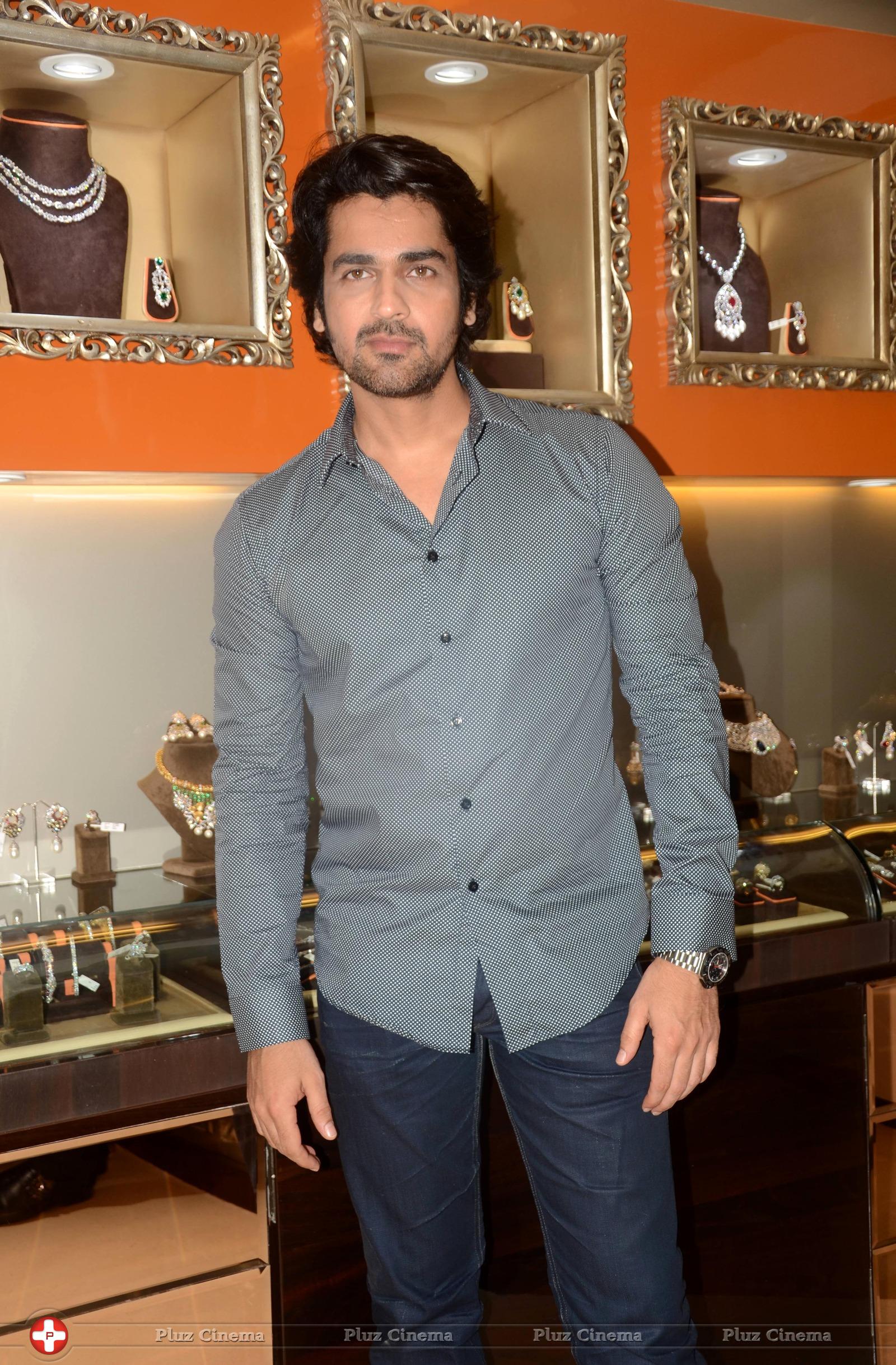 Arjan Bajwa - Launch of The Cappuccino Collection Store Photos | Picture 713099