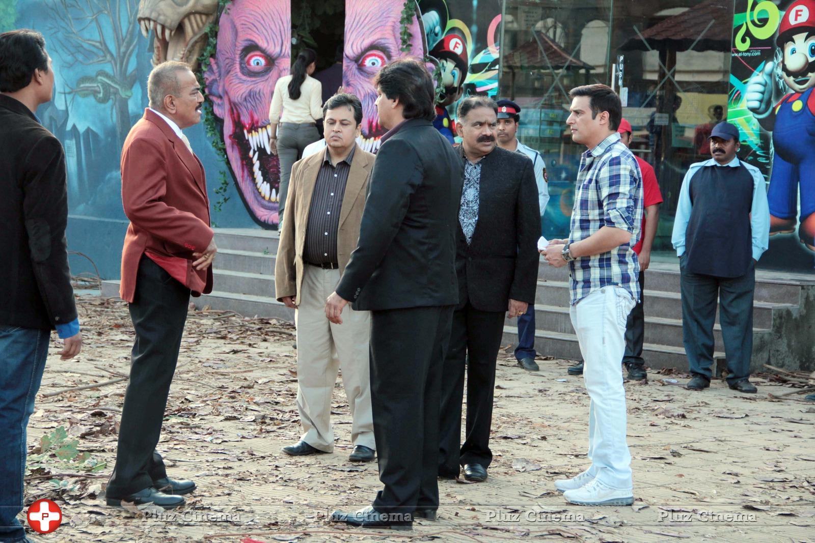 Darr at The Mall promoted on CID sets Photos | Picture 713506