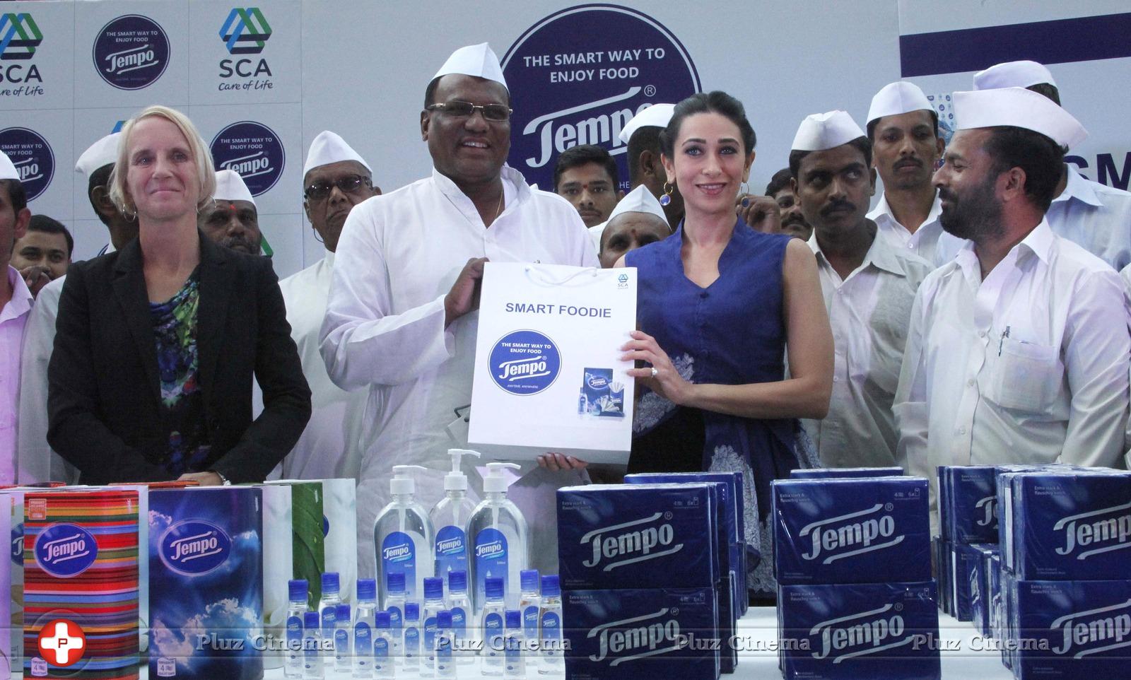 Karisma Kapoor unveils SCA's Tempo Smart Foodie campaign Photos | Picture 713670